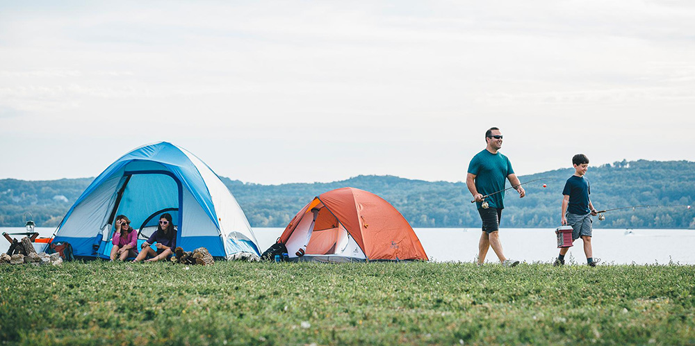 Vacation camping tents