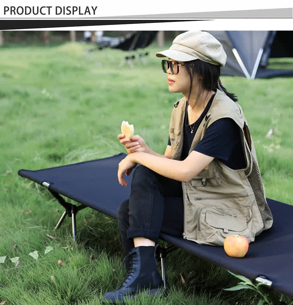 Folding cot with carrying case