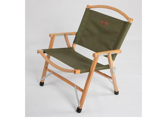 Enjoy the moon outdoors together on Mid-Autumn Festival