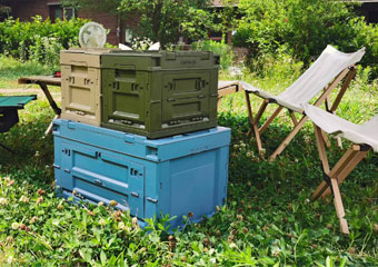 Happy work, serious life