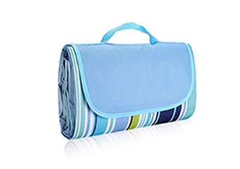 2000 picnic mats shipped to the US Amazon warehouse