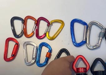carabiner hook